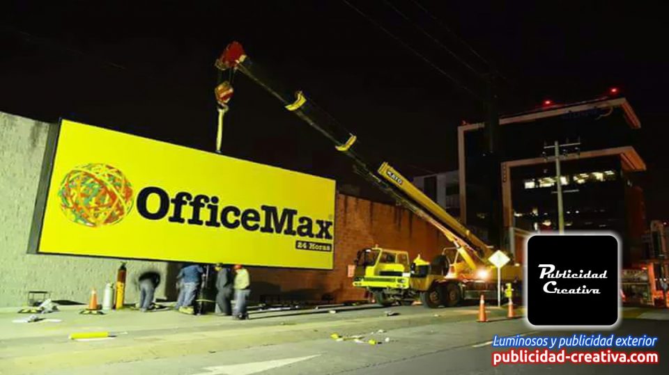 carteleras y espectaculares (3)